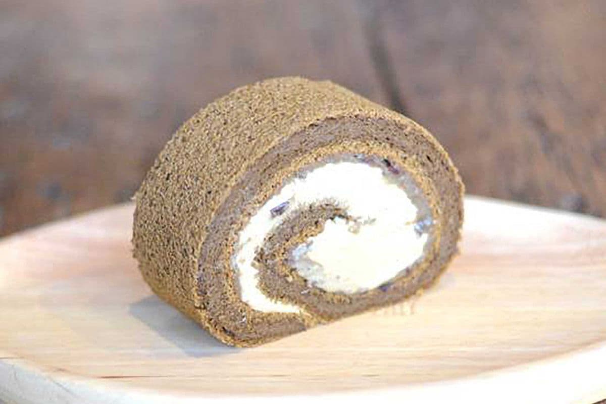 Houjicha Roll Cake
