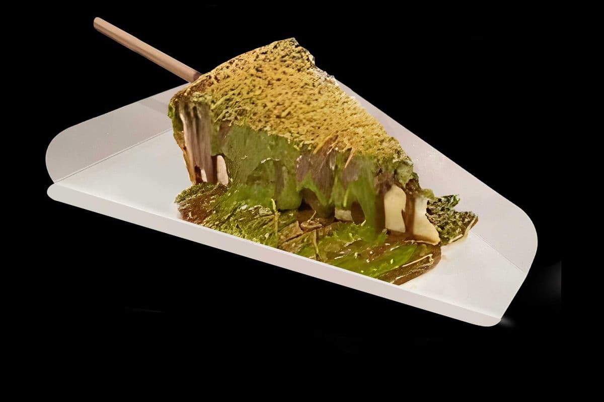 DUBAI PISTACHIO KUNAFA CHEESECAKE