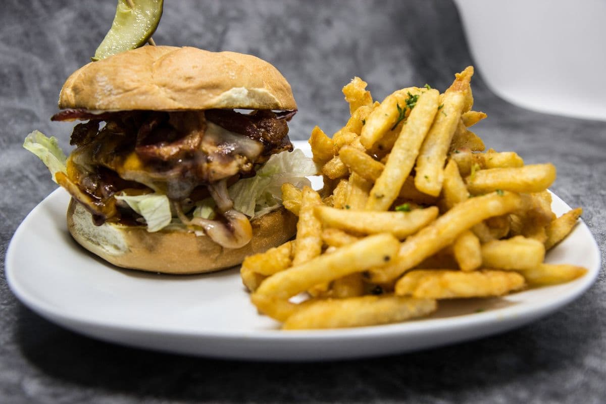BBQ Chicken Burger