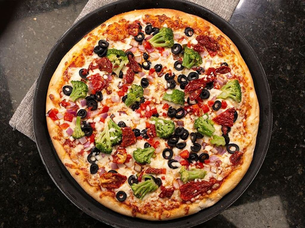 Mediterranean Pizza