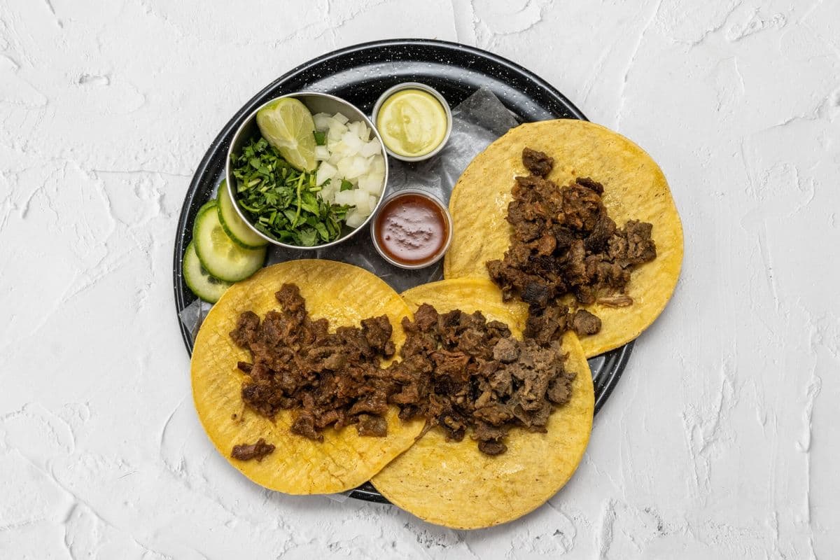Bistek (3 tacos)