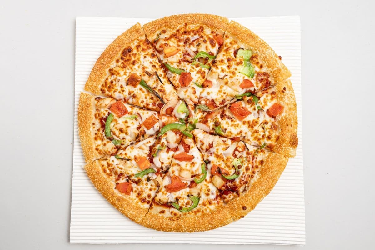 29. 12" Medium Chicken Supreme Pizza