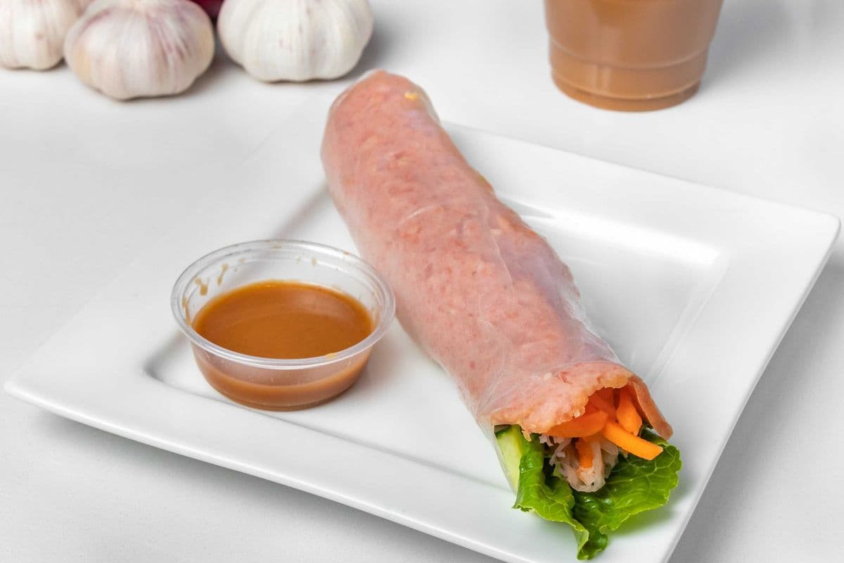 Salad Rolls (2 pcs.)