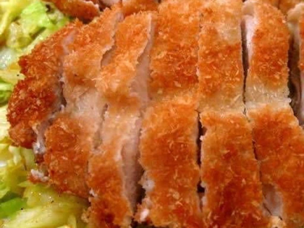 Don katsu (튀김 돼지 갈비炸豬排)
