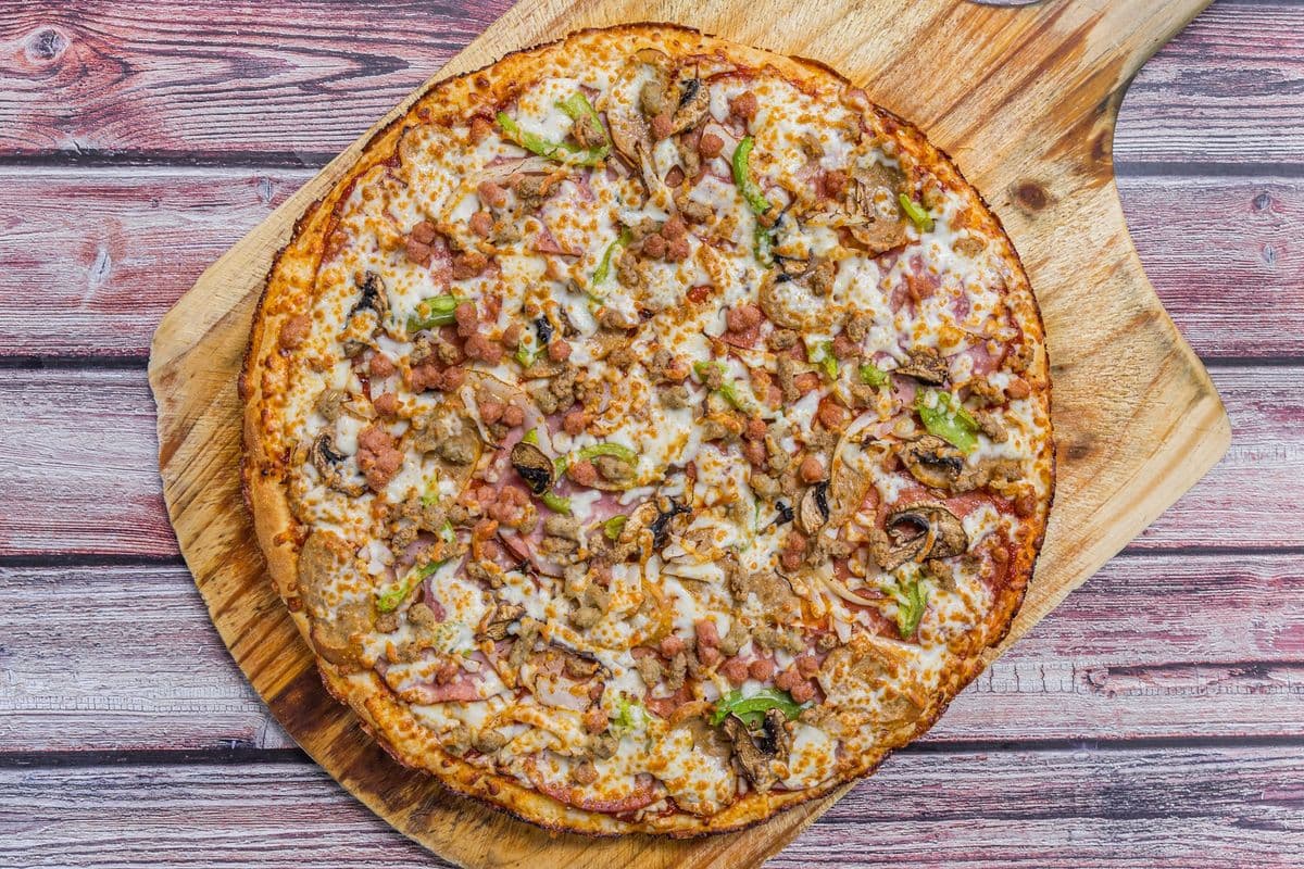 Small Kanaka Klassic Pizza
