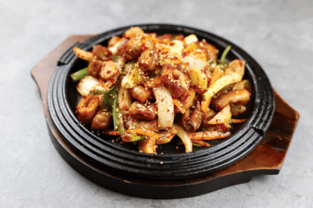 Spicy Cooked Pork Entrails (막창 양념구이)
