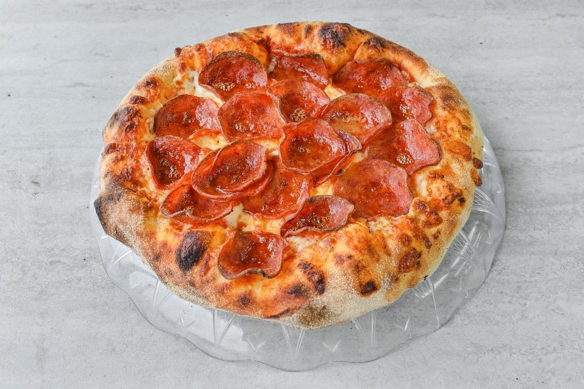 2 Petites pizzas new-yorkaise / 2 Small New Yorker Pizzas