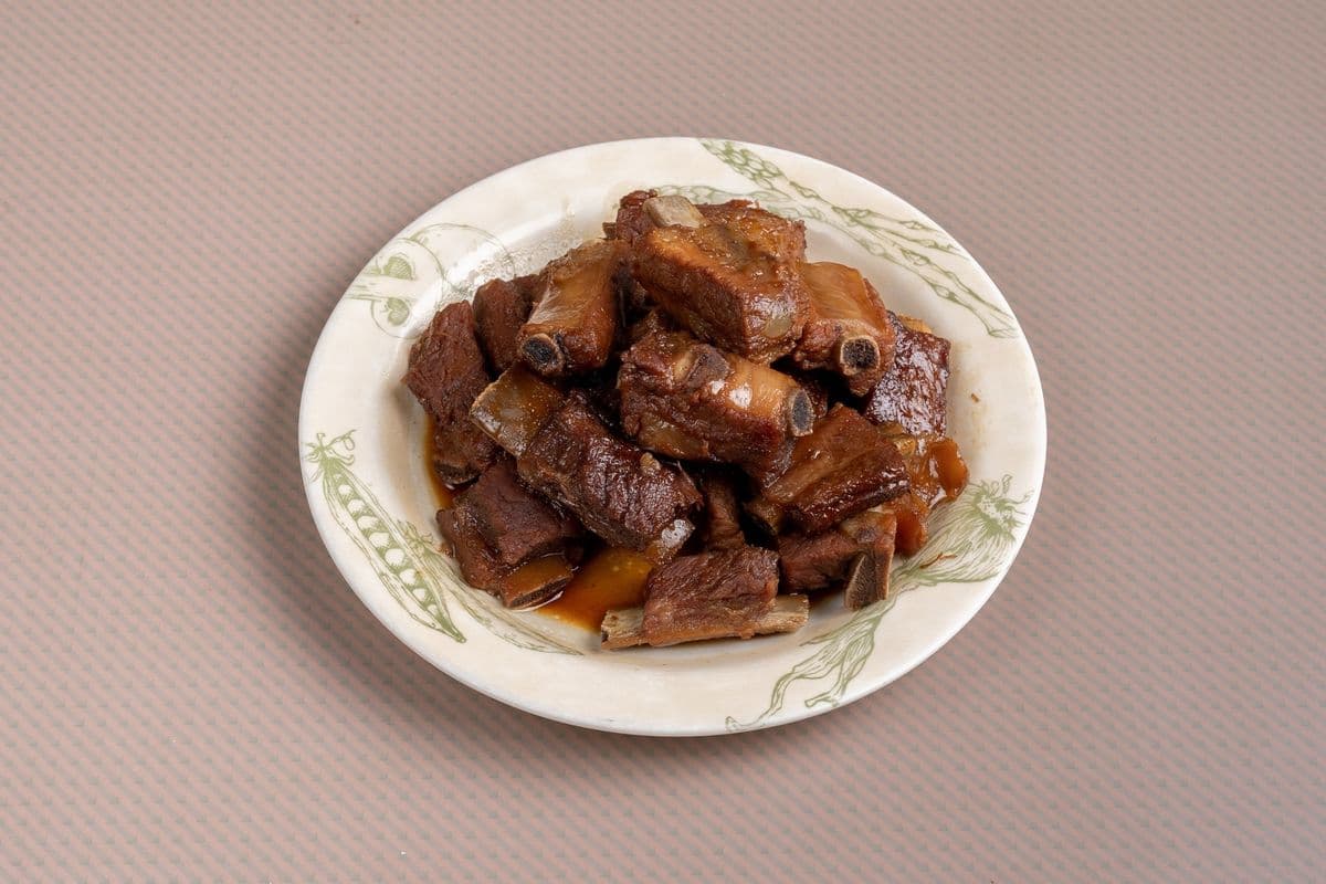 66. Entrecôtes à l'ail / Spare Ribs with Garlic Sauce