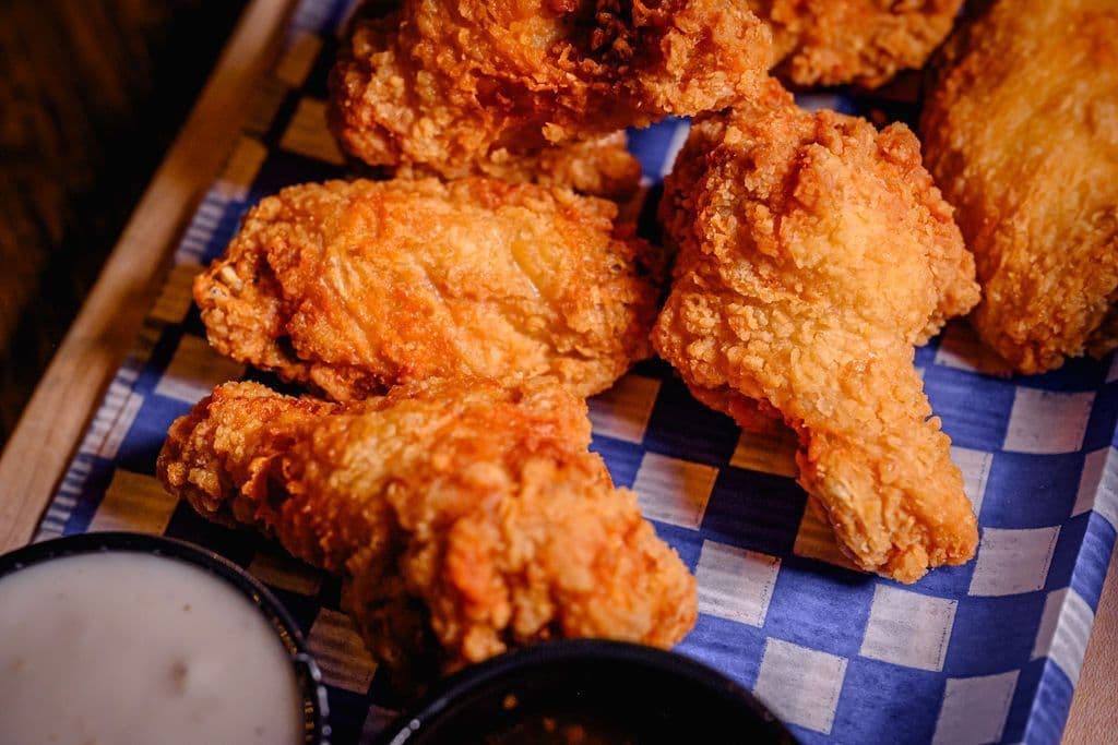 8 WINGS: BREADED