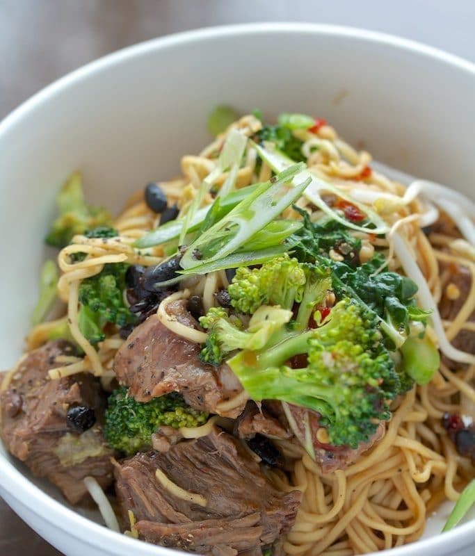 Beef & Broccoli Chow Mein