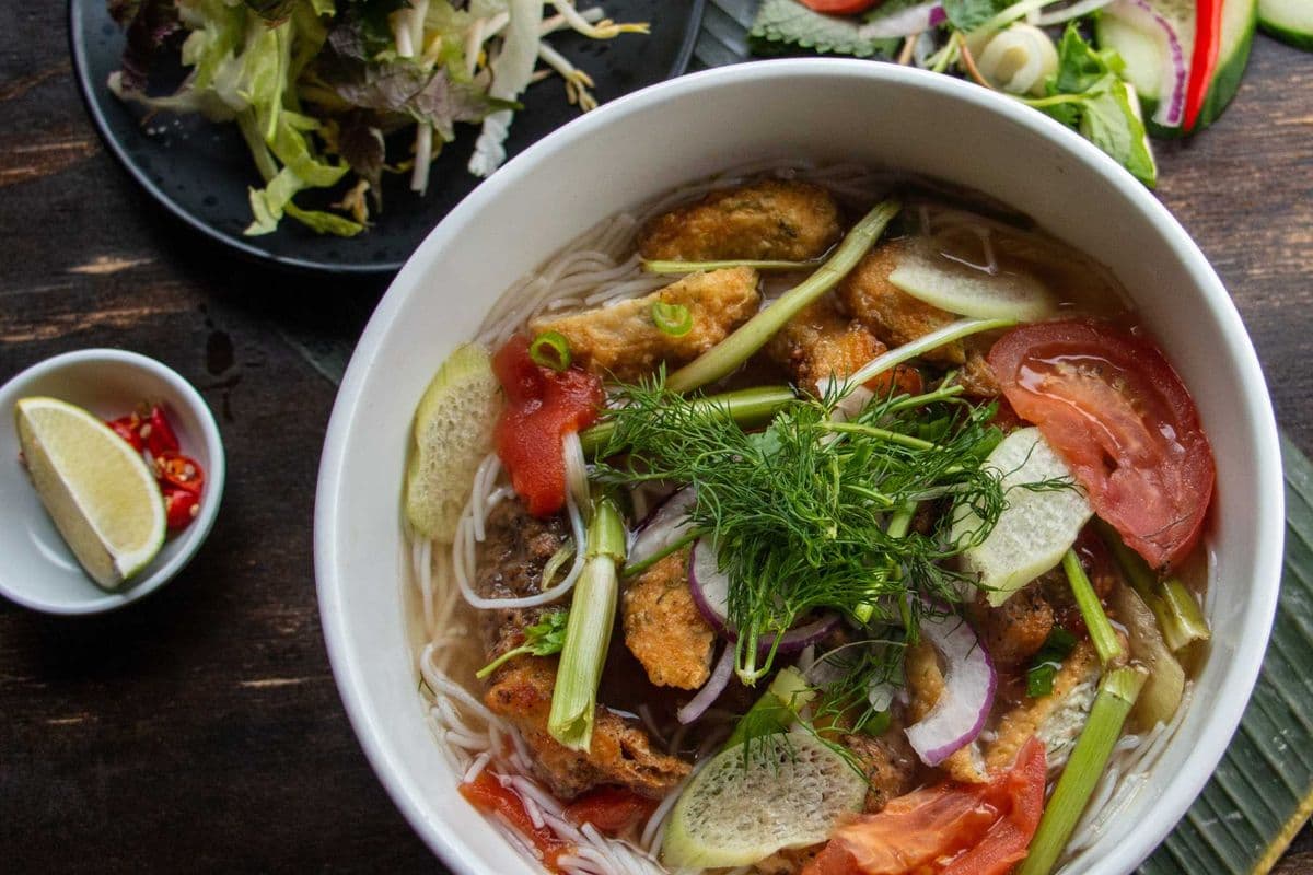 S02. Fried Fish Cake Rice Noodle Soup