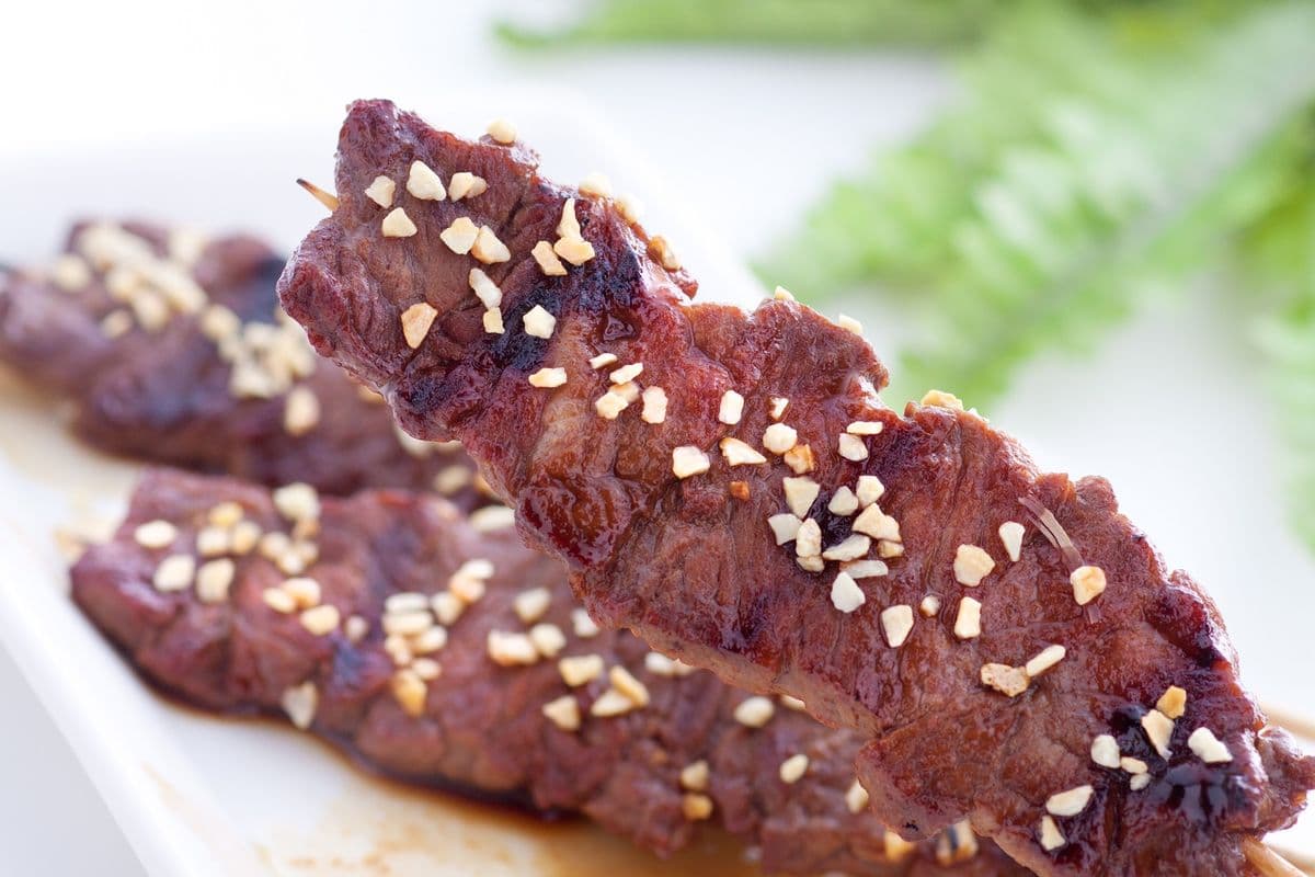 Garlic Beef (2 skewers)