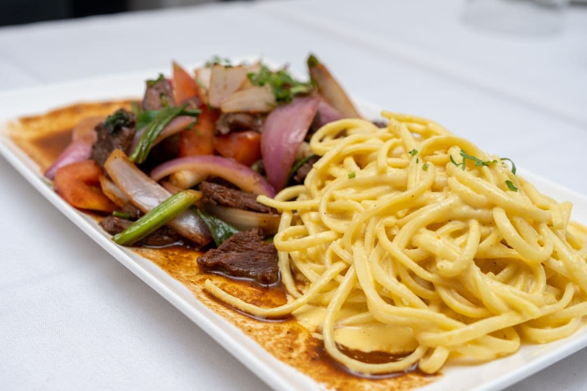 Fettuccine Huancainero Con Lomo