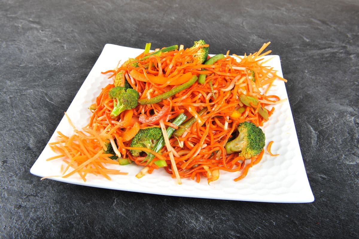 Mumbai Vegetable Hakka Noodle