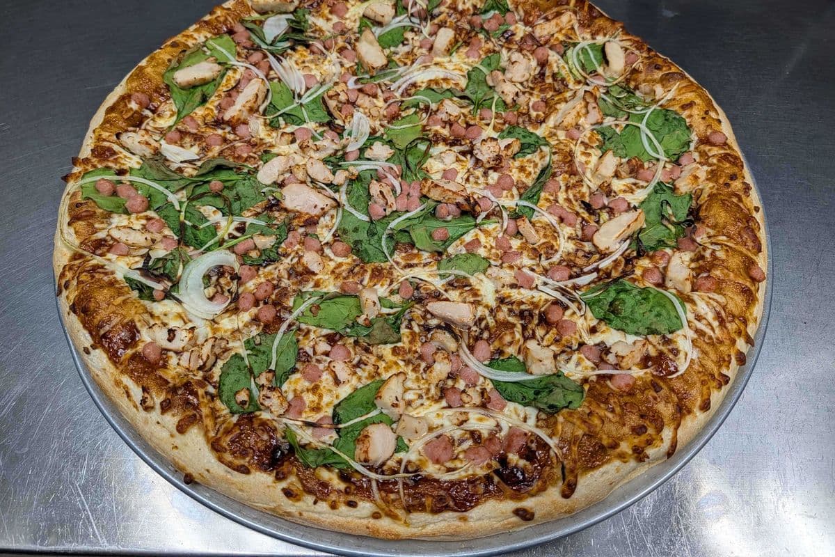Large BBQ Chicken Pizza