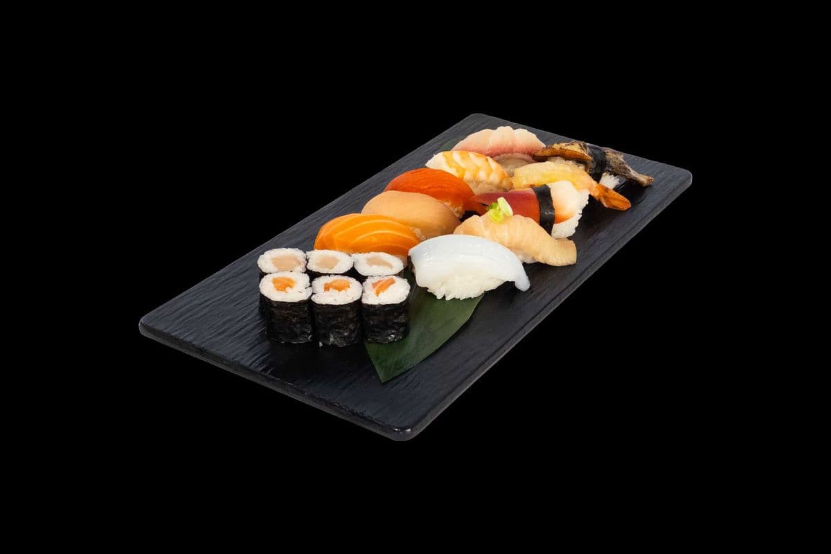 Deluxe Sushi Combo