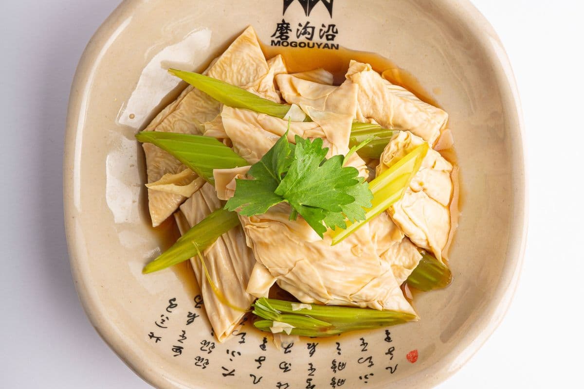 A12. Celery and Tofu Skin Salad 西芹腐竹