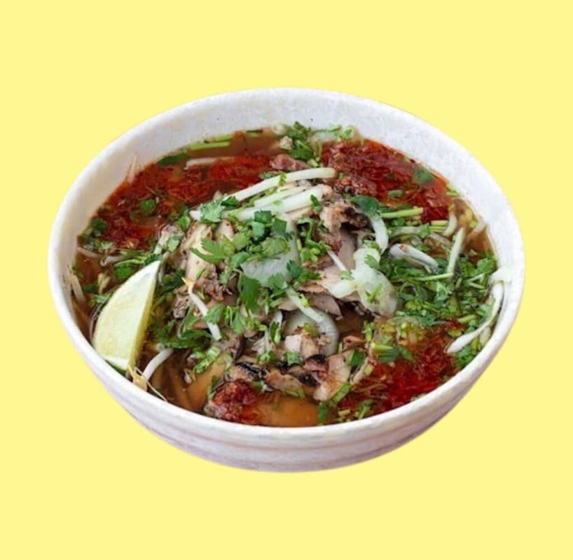 Soupe Pho Poulet poché / Poached Chicken Pho Soup
