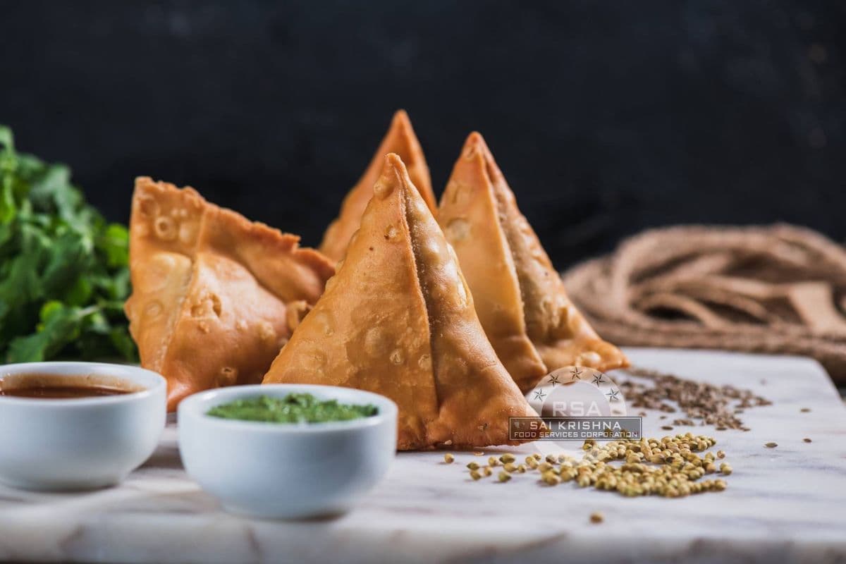 Samosas (2 Pieces)