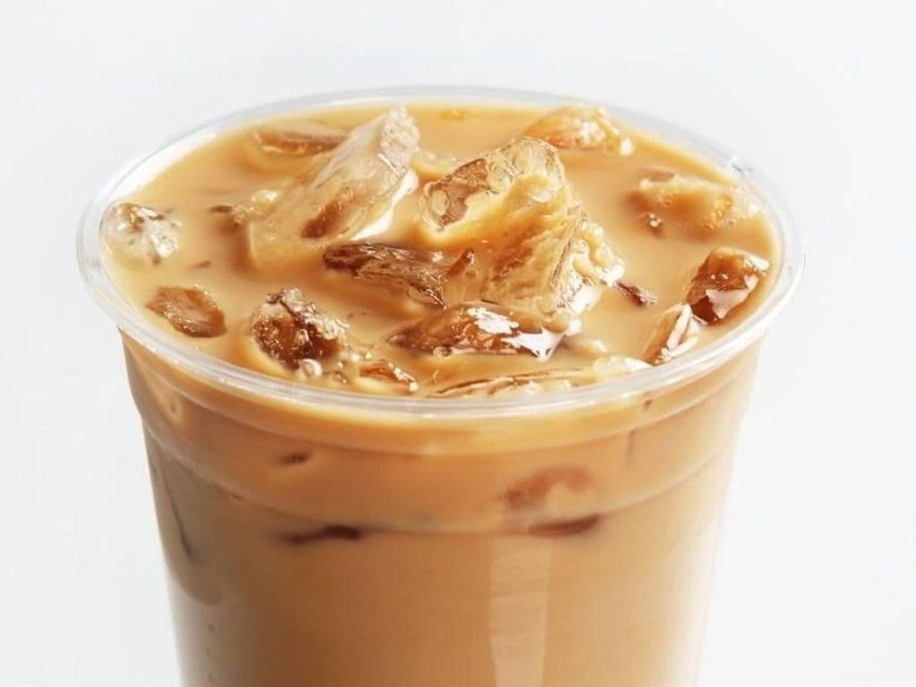 LATTÉ GLACÉ / ICED LATTE