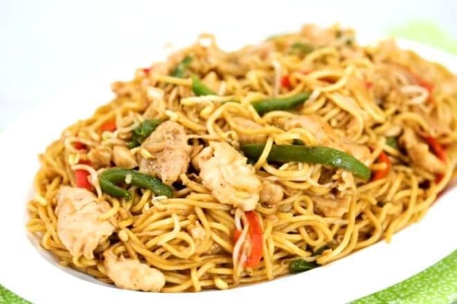 32. Hakka Chicken Noodle