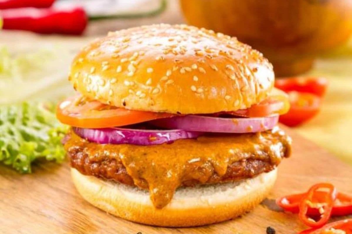 Peri Beef Burger & 1 Side