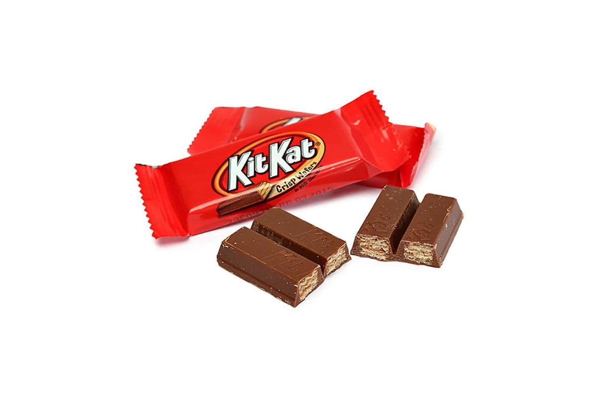Spiked Kit-Kat Shake with Bols Creme De Banana (19+) (1 x 20oz)