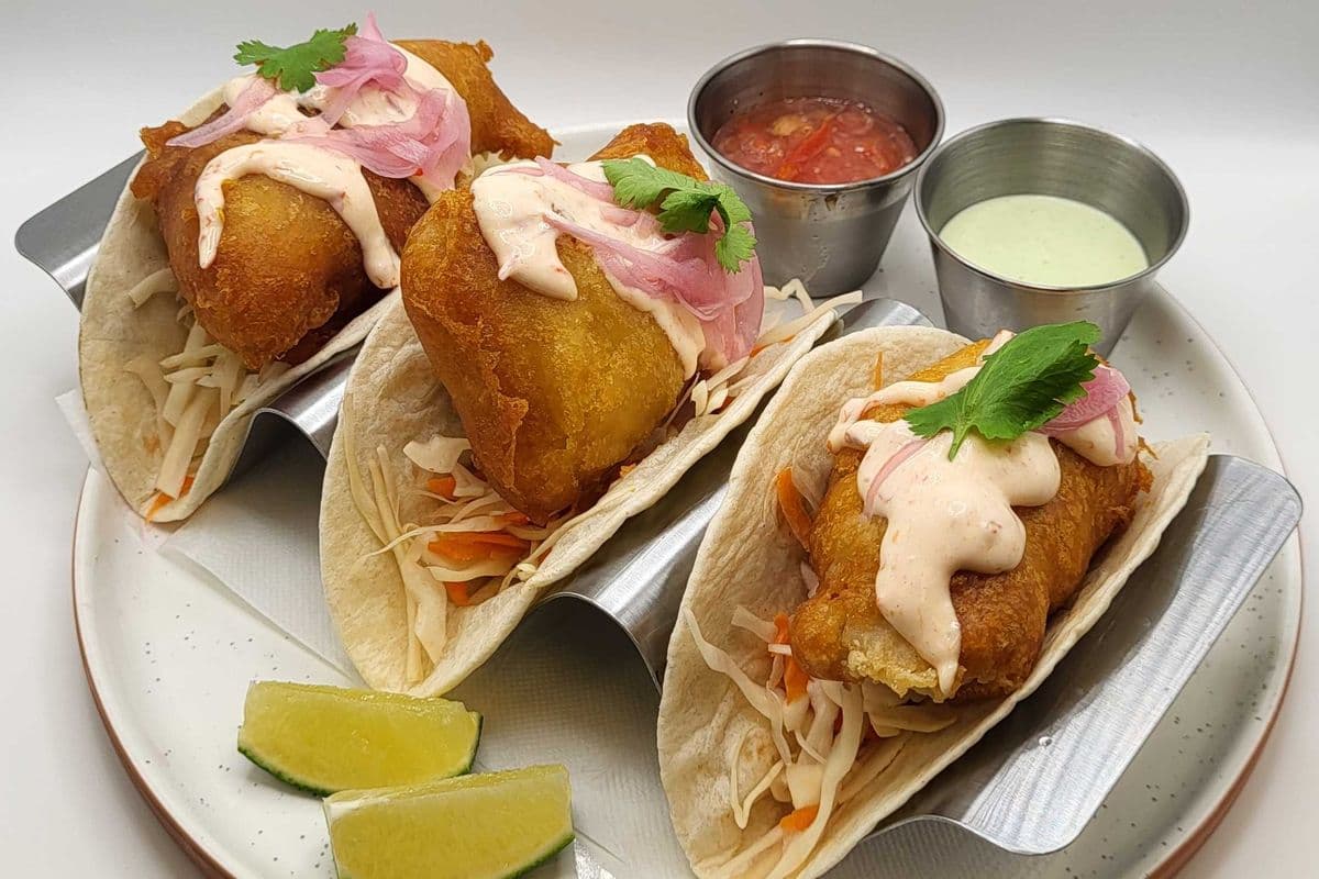 Fish Tacos (3 pcs)