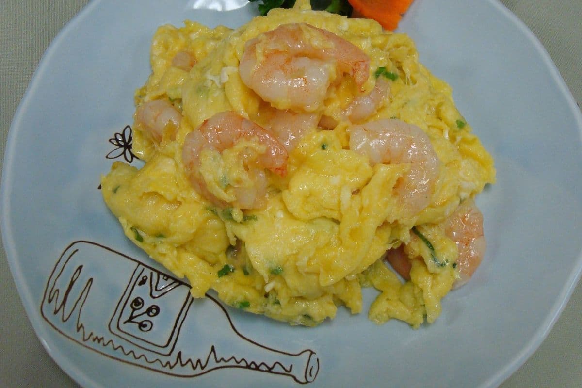 108. Pan-Fried Shrimp with Scrambled Egg 滑蛋蝦仁