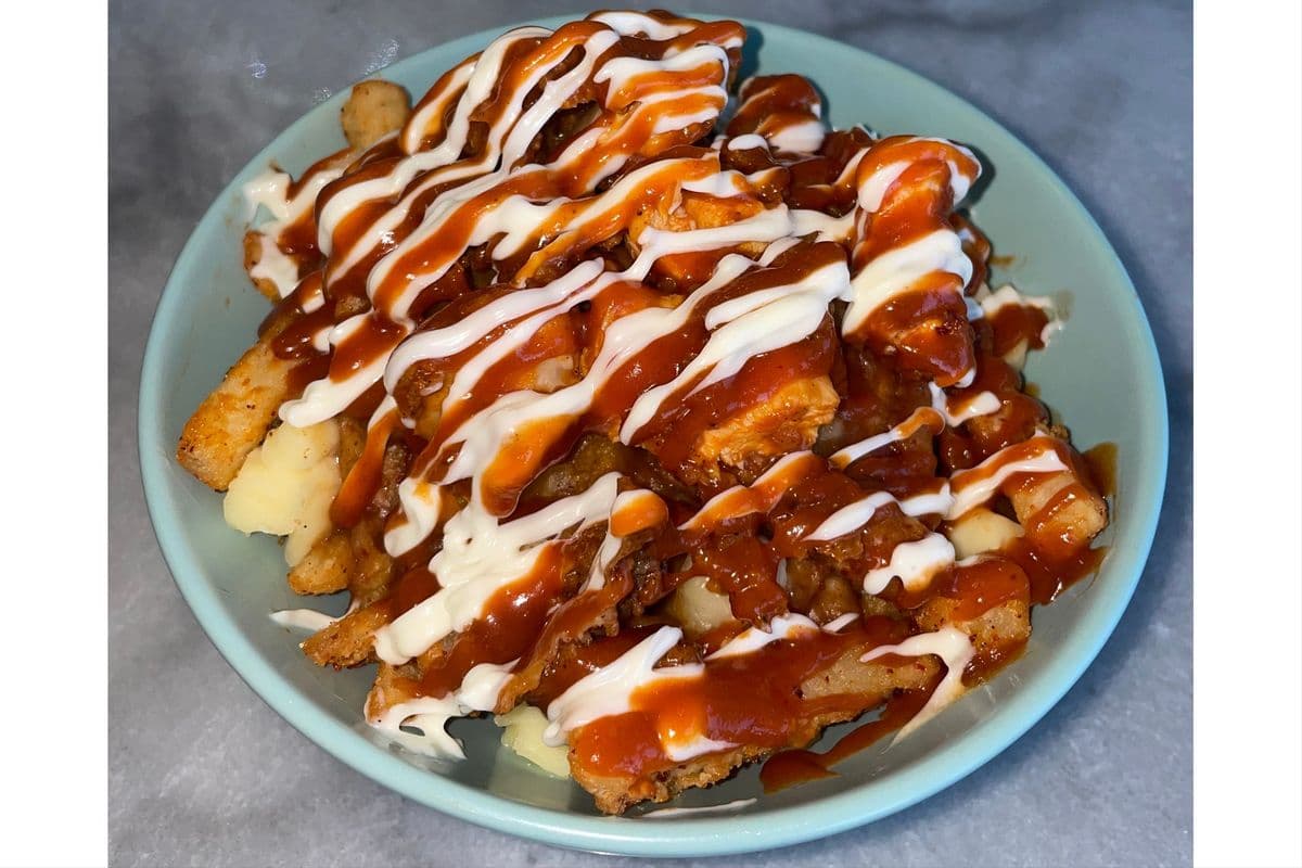 Buffalo Chick'n Poutine