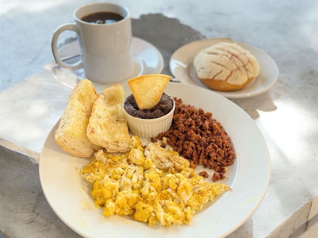 Rise 'n Shine Early Bird 10am - 3pm