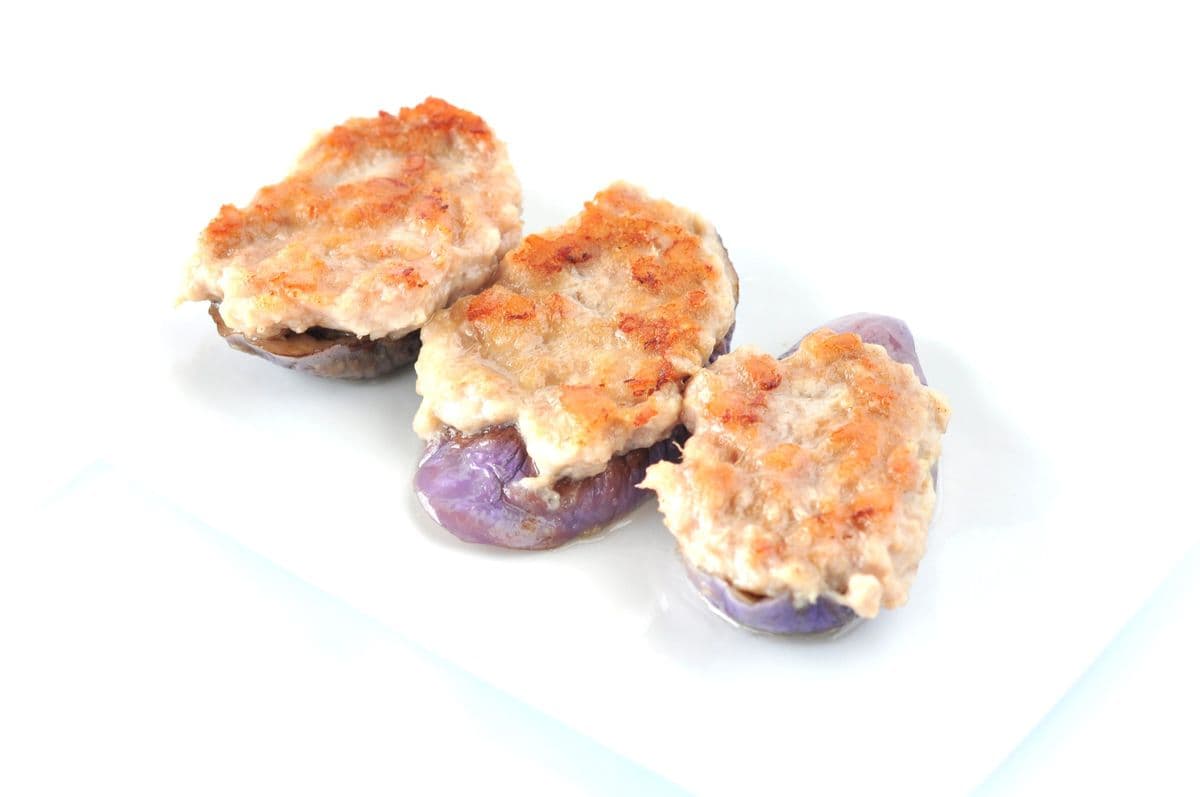 22. Pan-Fried Eggplants with Pork