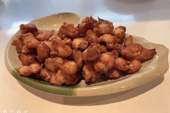 Crispy Chicken Gristle with Garlic (蒜香鸡脆骨)
