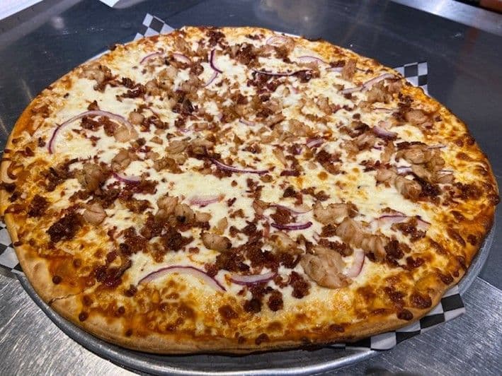 15" Large Buffalo Chicken Pizza