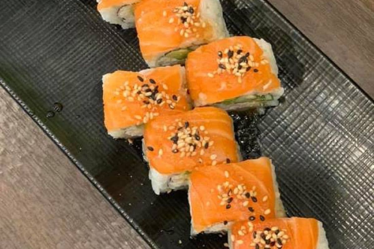 Alaska Roll (8 pcs)