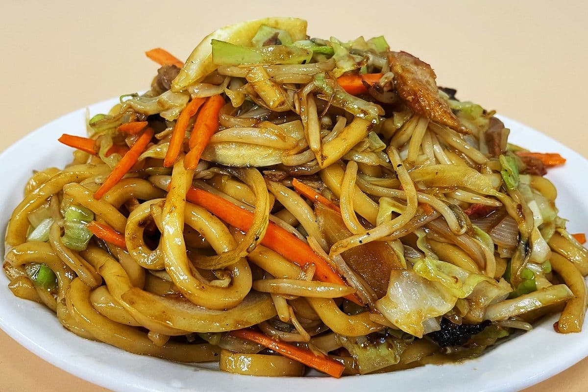 S6. Shanghai Fried Noodle