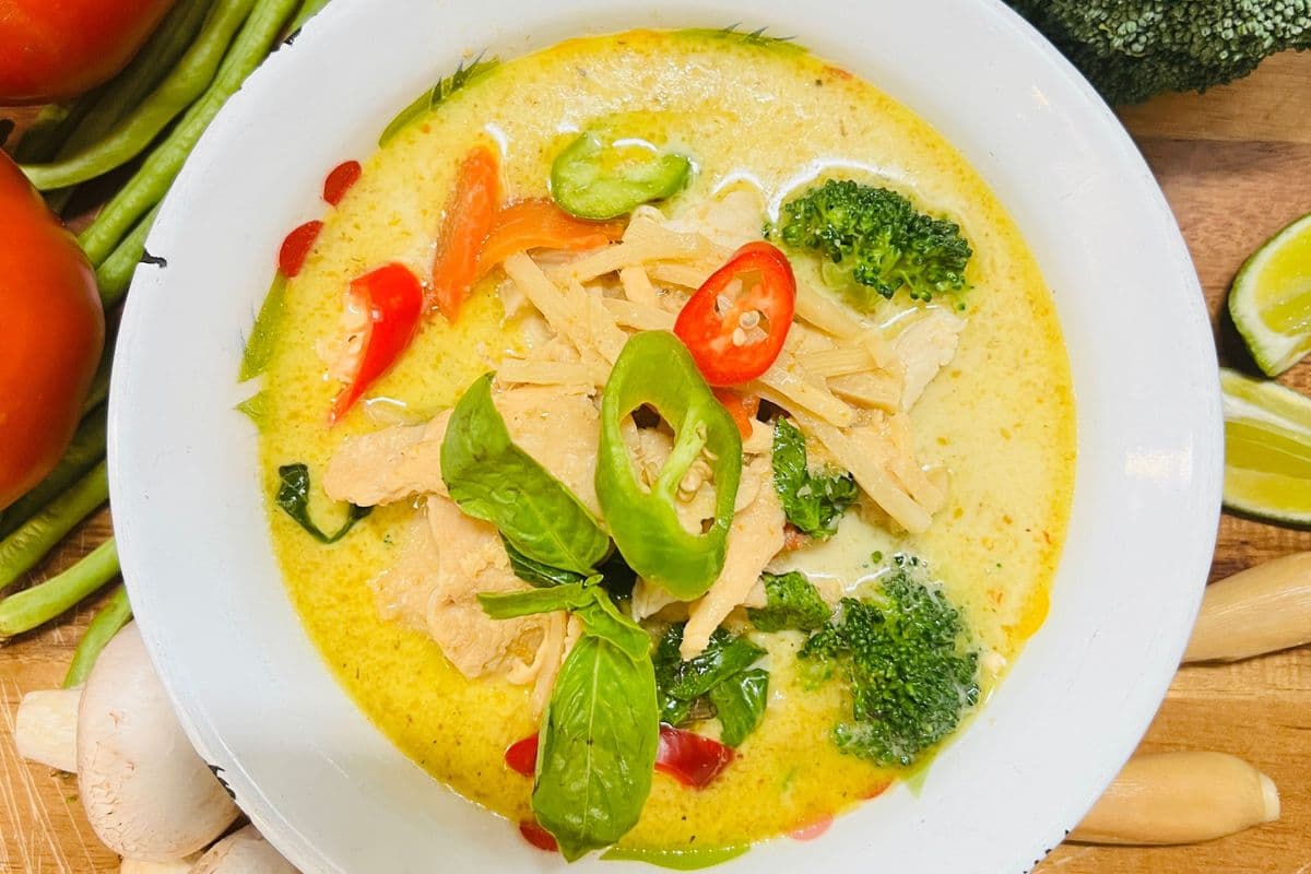 Green Curry (แกงเขียวหวาน)