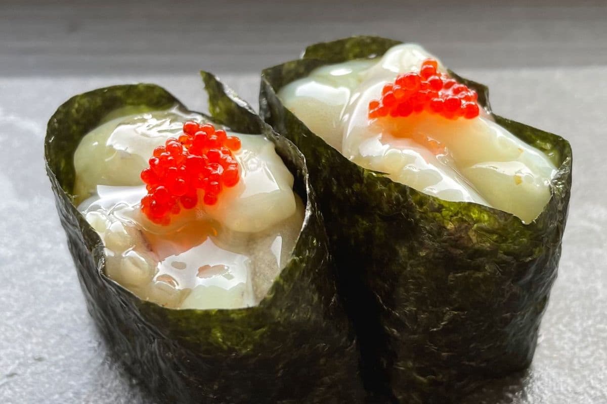 Tako Wasabi Sushi (2 pcs)