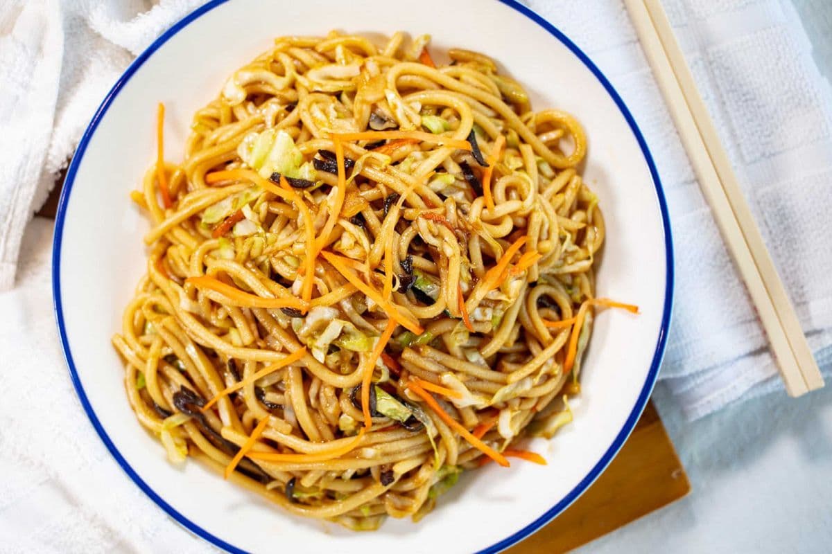 Fried Rice Noodle with Mixed Veggies 三素炒米粉