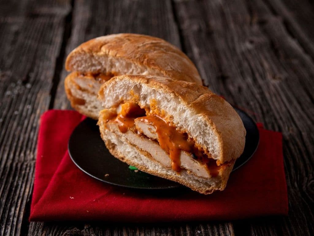 Sandwich au Poulet Mariné / Marinated Chicken Sandwich