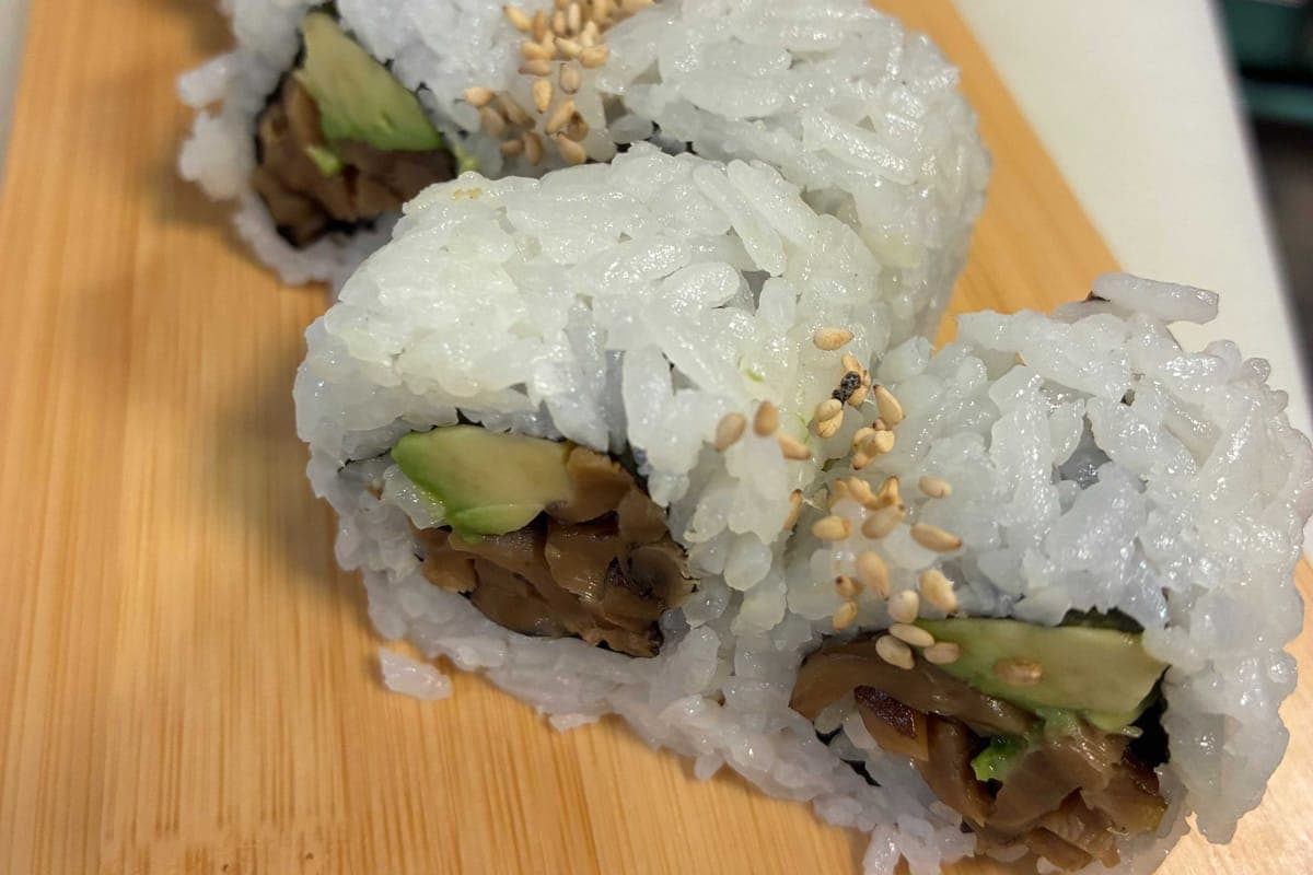 Shitake Mushroom & Avocado Roll