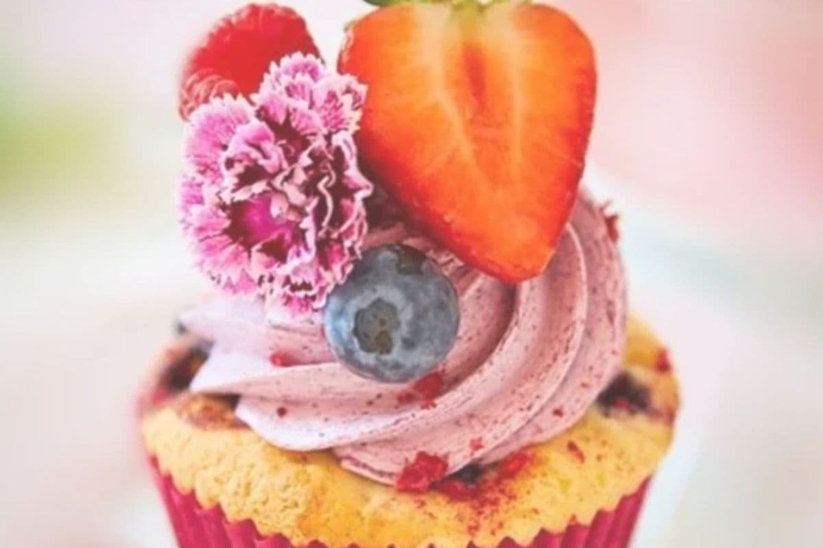 Very Berry Cupcake