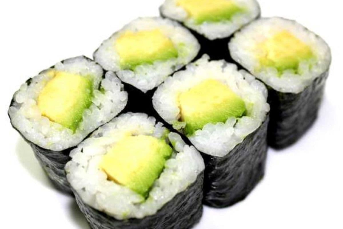 Avocado Roll (6 pcs)