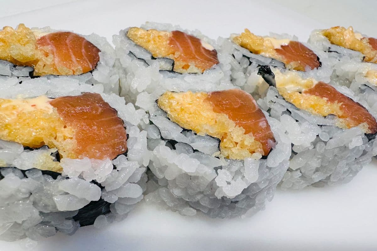 G8.Spicy Salmon Roll (8 pcs)