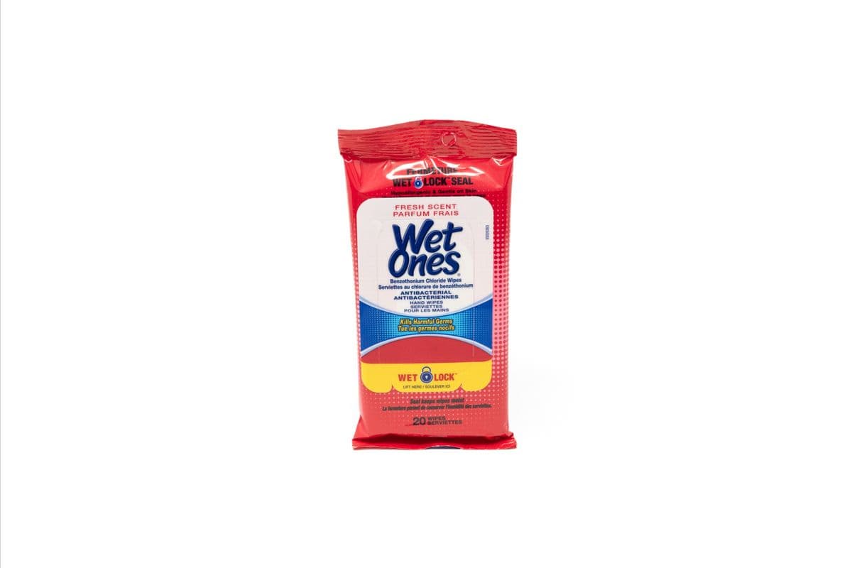 Wet Ones Wipes (20 Wipes)