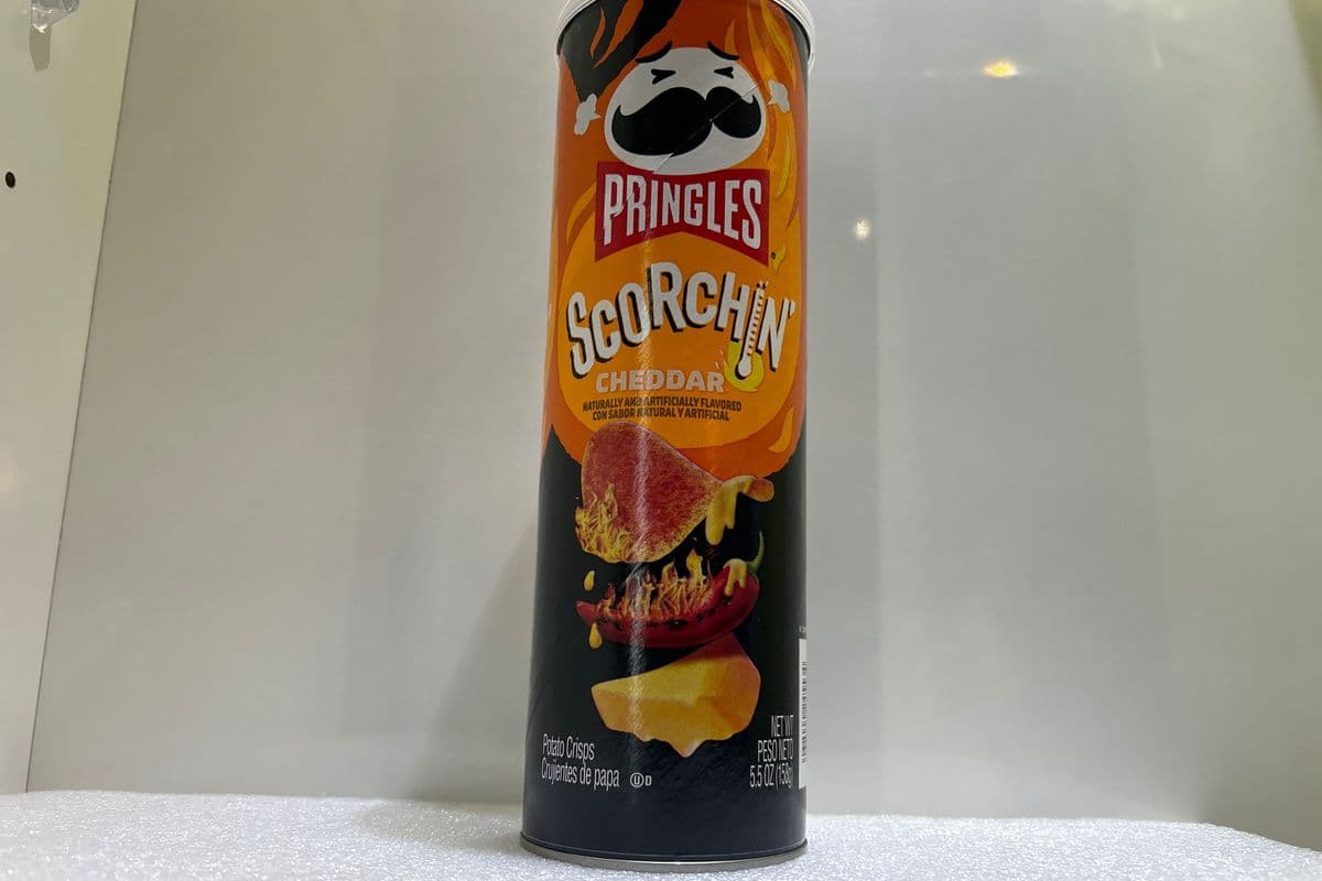 Pringles Cheddar (158g) (150 Cal)