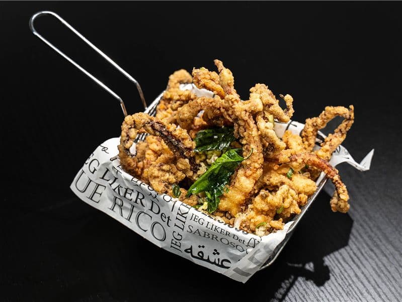 Combo A11 Deep-Fried Squid Tentacles A11 酥炸魷魚鬚套餐