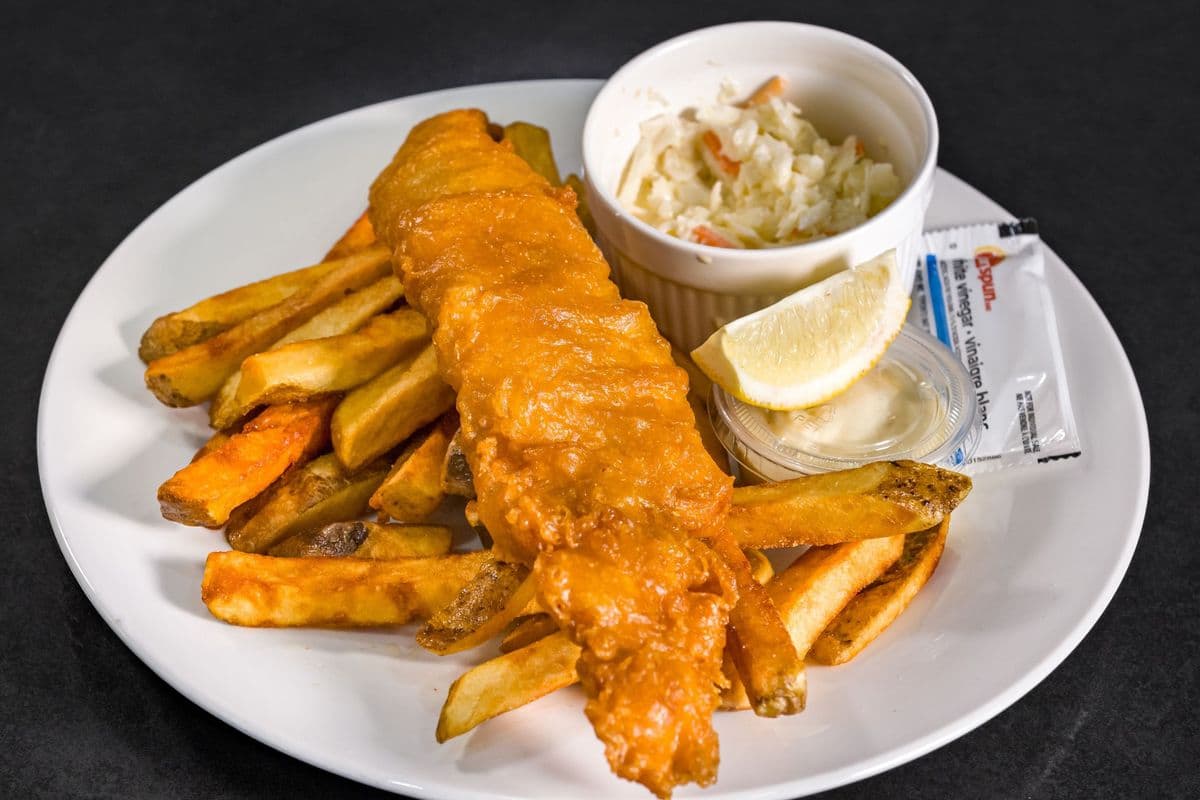 2 piece pickerel dinner