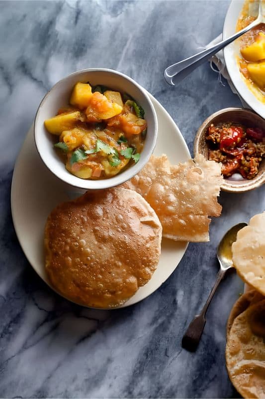 Punjabi Aloo Puri (2 pcs)