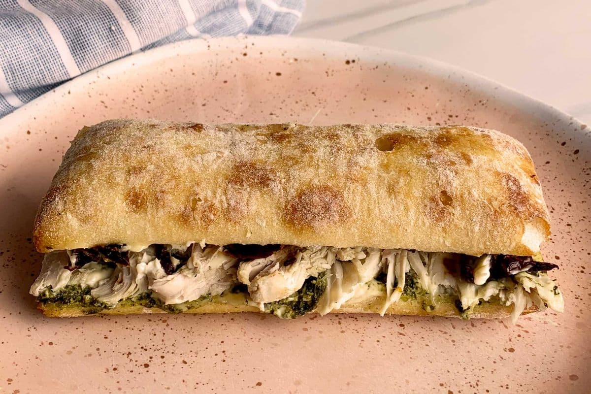 Panini poulet et pesto / Chicken Pesto Panini